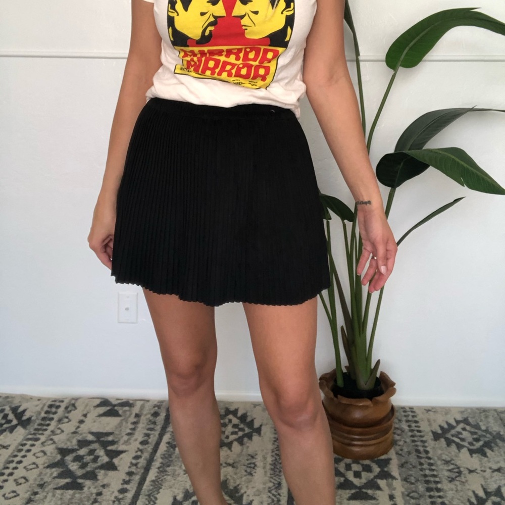 {Romeo+Juliet} pleated mini skirt - Picture 2 of 7